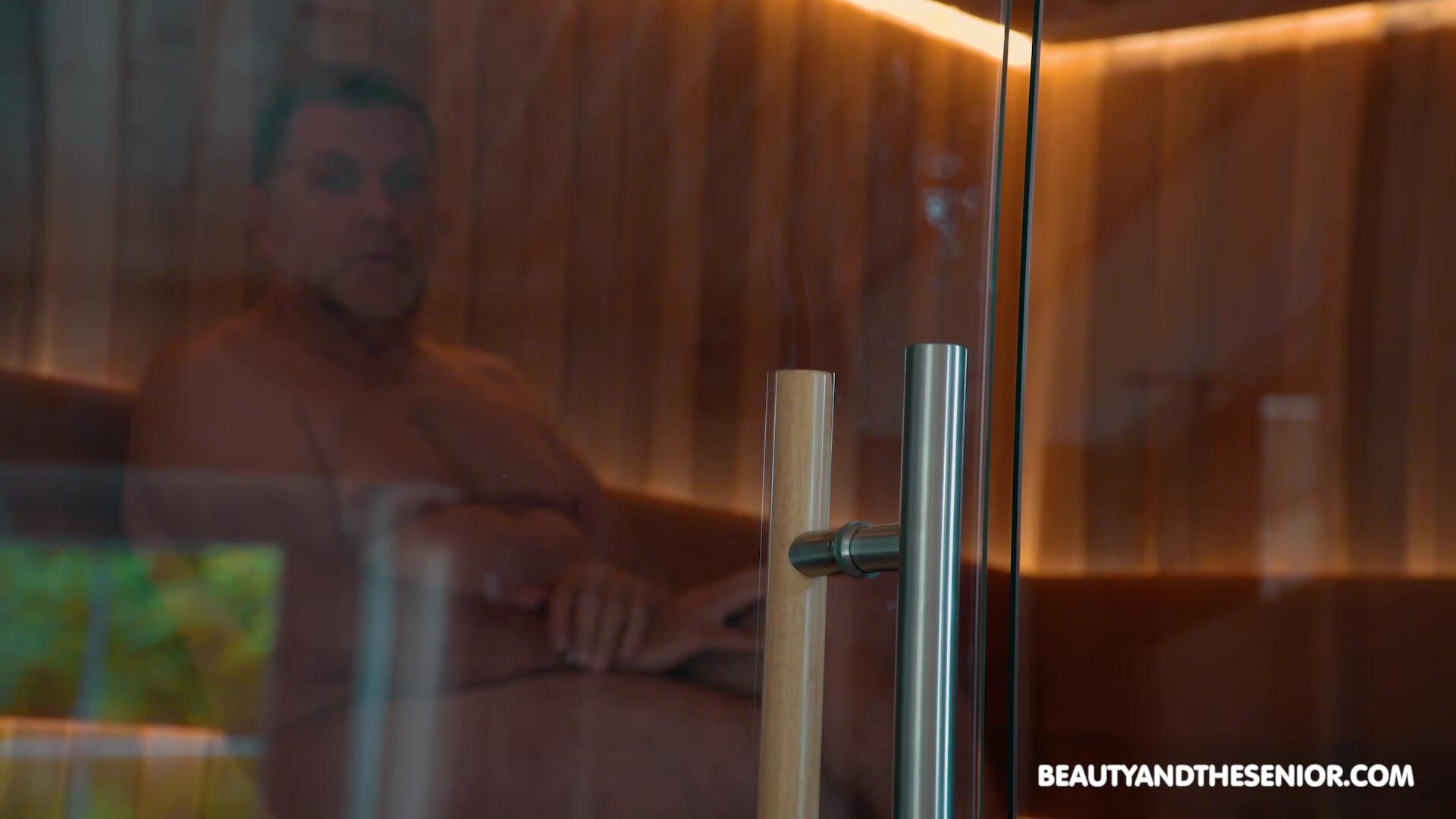 Beauty And The Senior - Phillipe Soine - Nesty