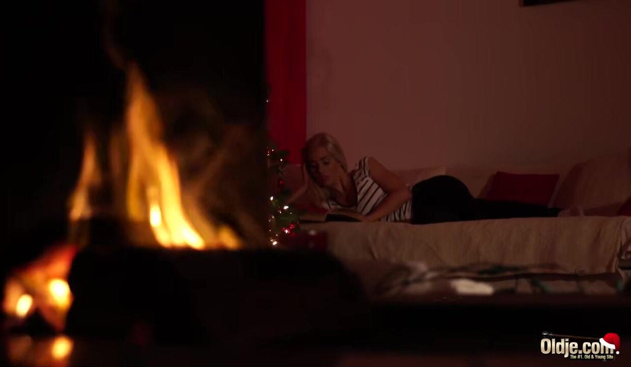 Oldje - Christmas Gang-Bang - Nesty