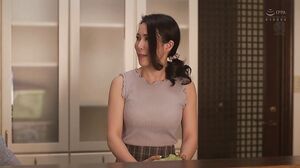 ROE-394 POV NTR: The person in the "POV video" sent to me by mistake was my mother. Yuka Mizuno