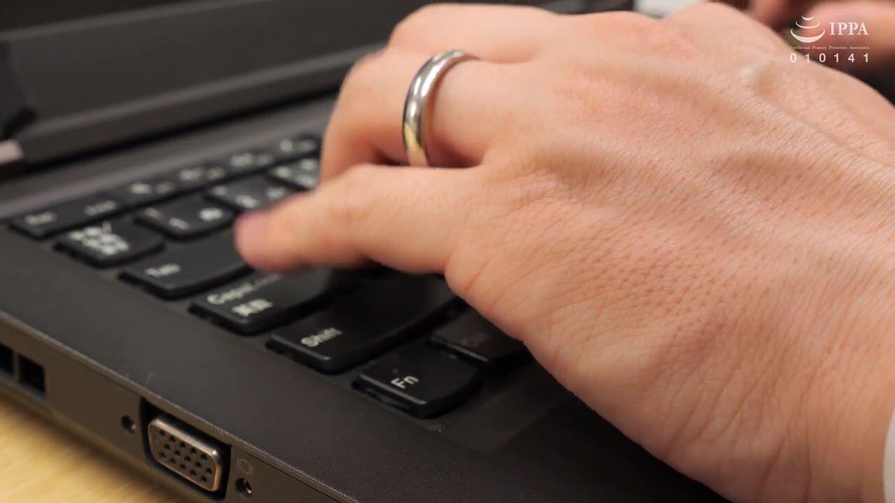 VEMA-246 My wife, the CEO's secretary, who works at the same company as me, was getting creampied in the CEO's office while I was at work. Ruu Totsuka