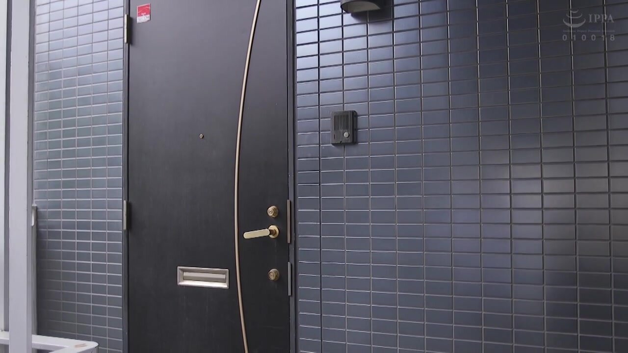 HOMA-158 Neighbor's Wife with a Bizarre Sexual Desire, Kanna Misaki