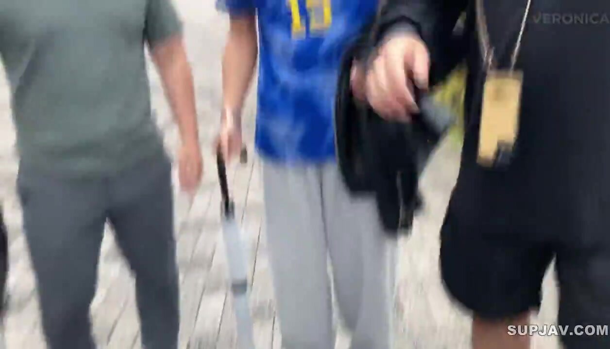 VRNC-059 Goal! Secret Offside with Beautiful Girl Supporters Outside the Stadium! [Miyu/Yumi/Rei/Rin] Ver. Rei & Rin