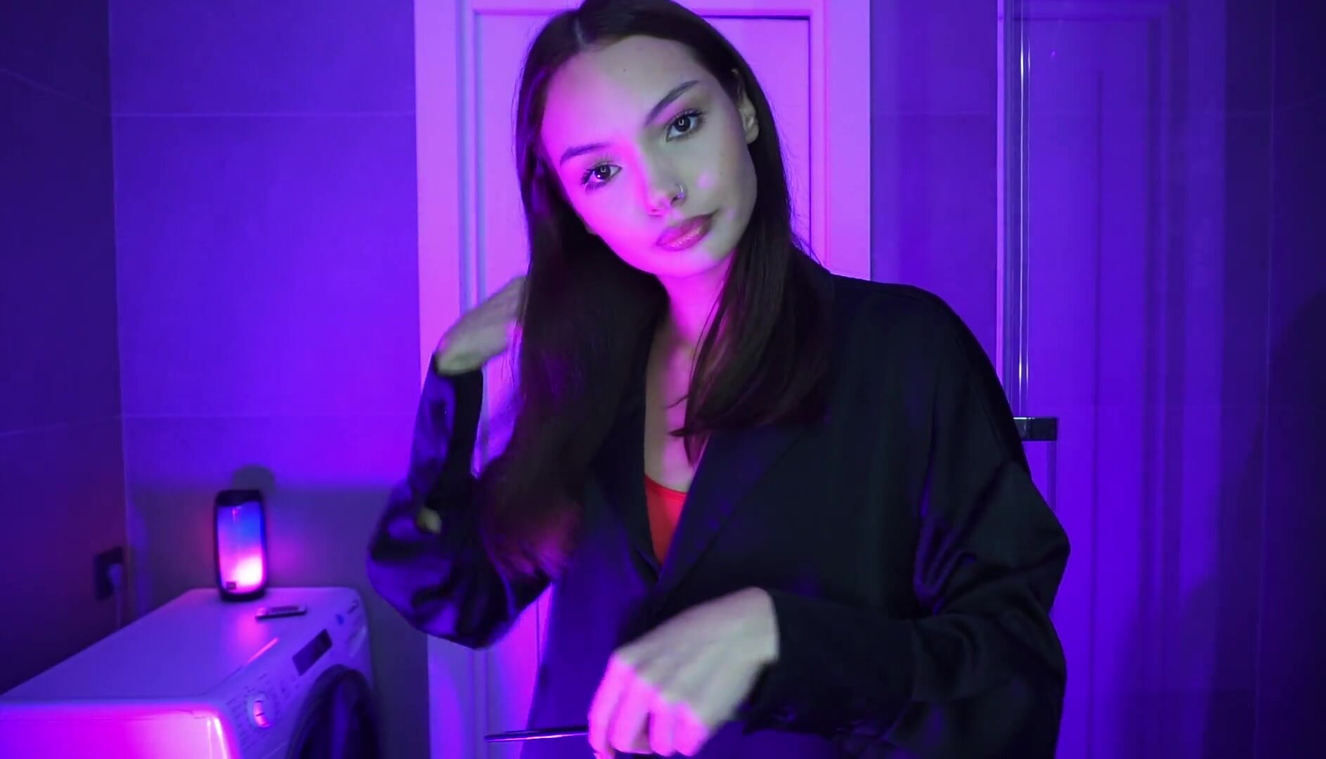 Elisonni - My solo in the shower with my favorite dildo