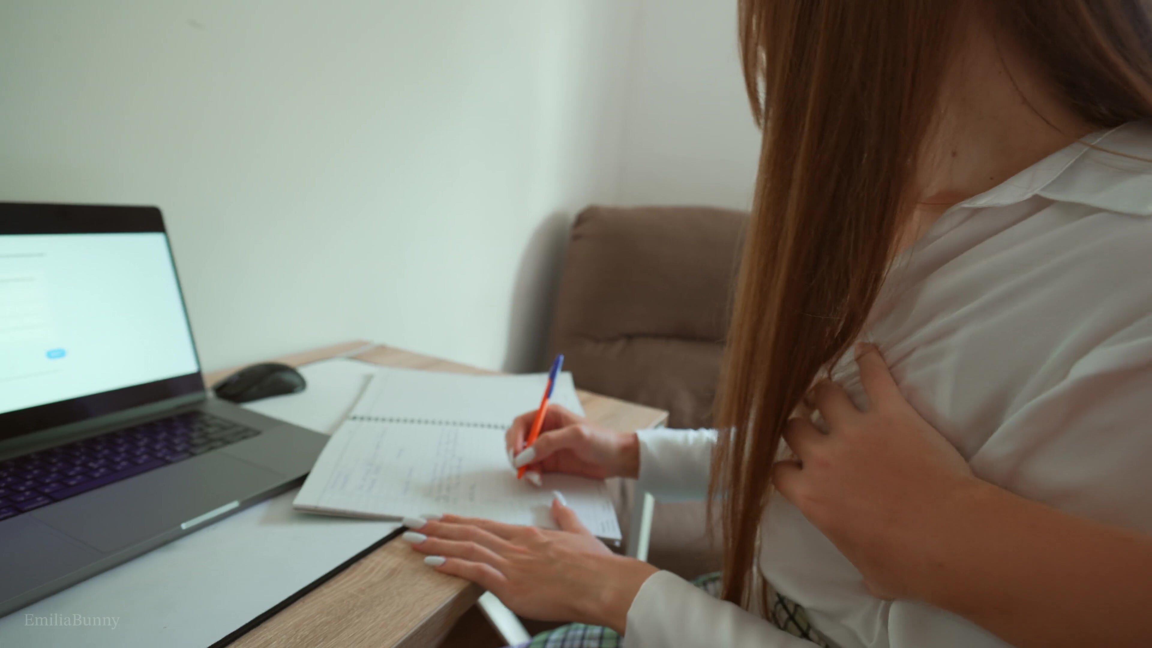 Emilia Bunny - GOOD SEX is better than HOMEWORK