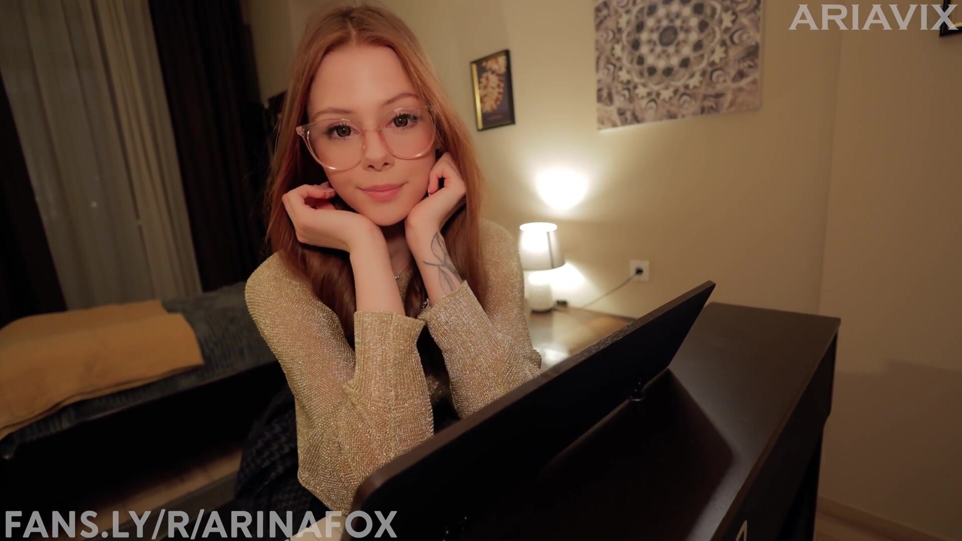 Arina Fox - Music is fun when a student has no panties ｜ piano lessons ｜ SEX with Teacher ｜ cum on face