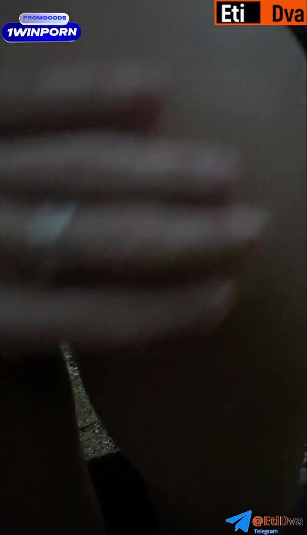 EtiDva - Jeg fangede en pige i skoven, kneppede hende i røven og filmede hende på min -telefon