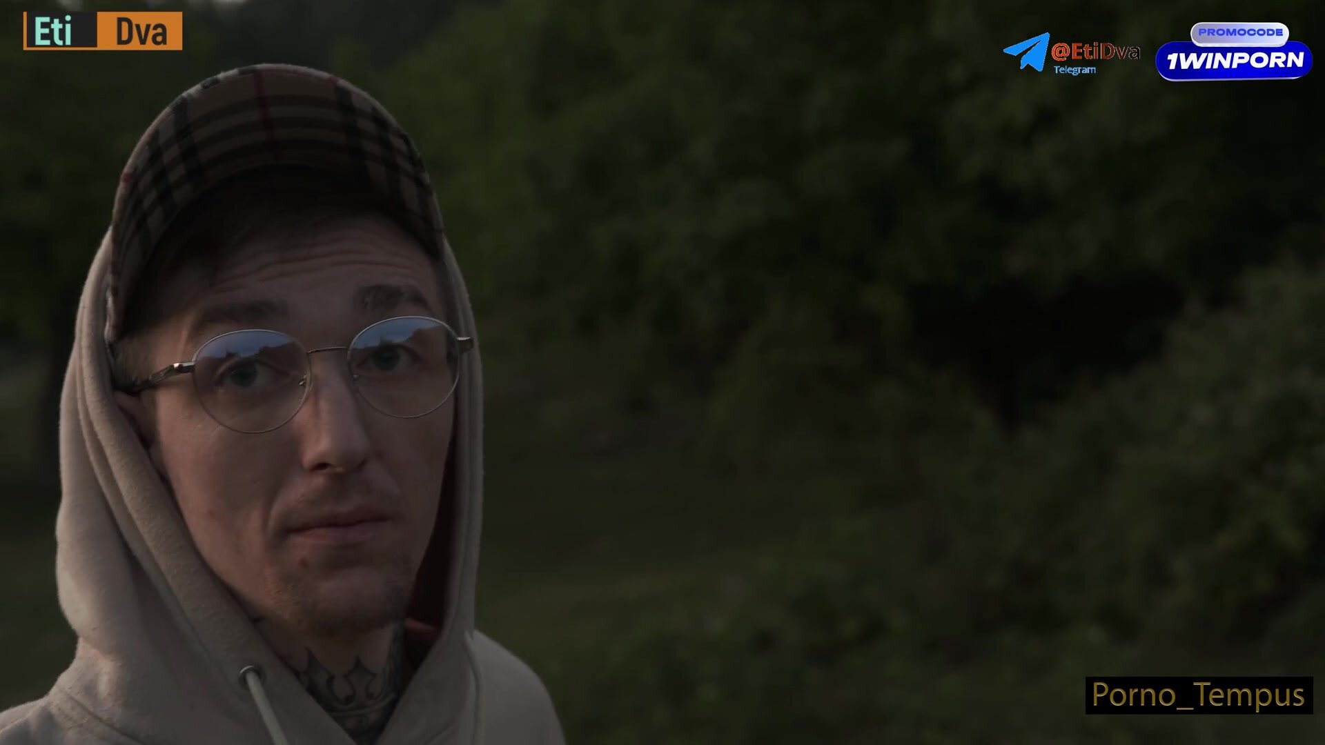 EtiDva - Knepede to fordærvede veninder i landsbyen. Porno_Tempus