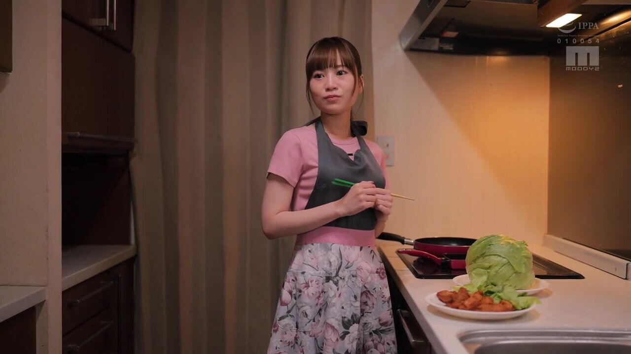 MIDA-391 While my mother was in the hospital giving birth, my timid sister couldn't say no and was embraced by my stepfather. 20 ejaculations and creampie flowers, Amamiya Kanan