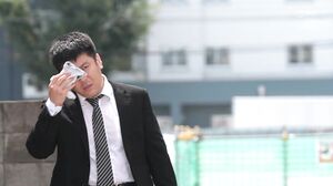 SAME-166 Office Lady's Wet Pantyhose Ran Kamiki