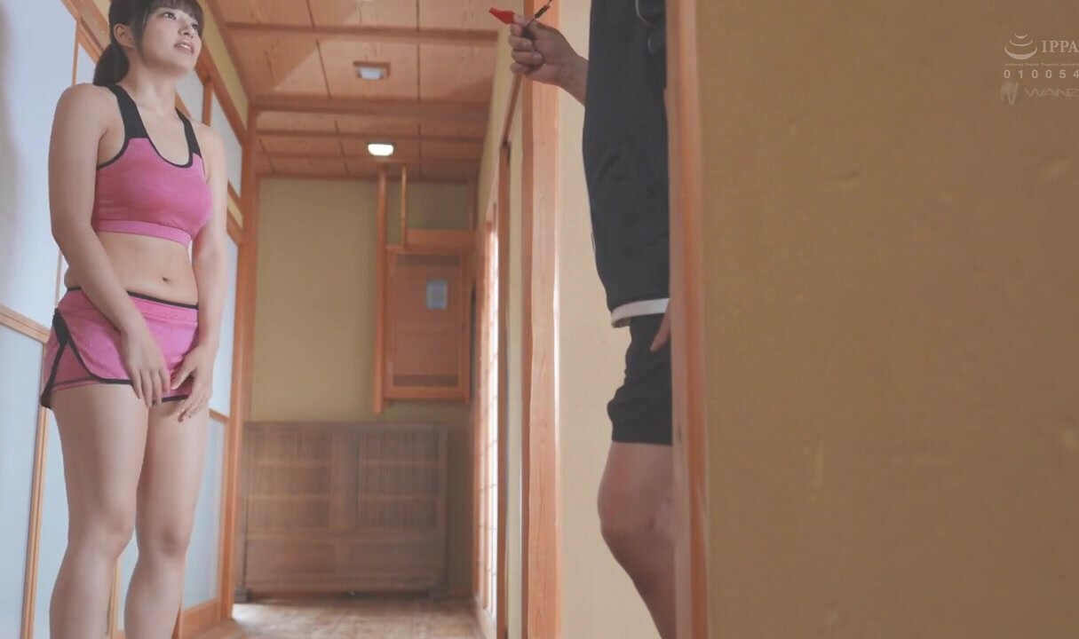 WAAA-590 During training camp, a female track and field athlete is drugged by a corrupt coach and reaches a sweaty, drug-induced orgasm. Akari Neo