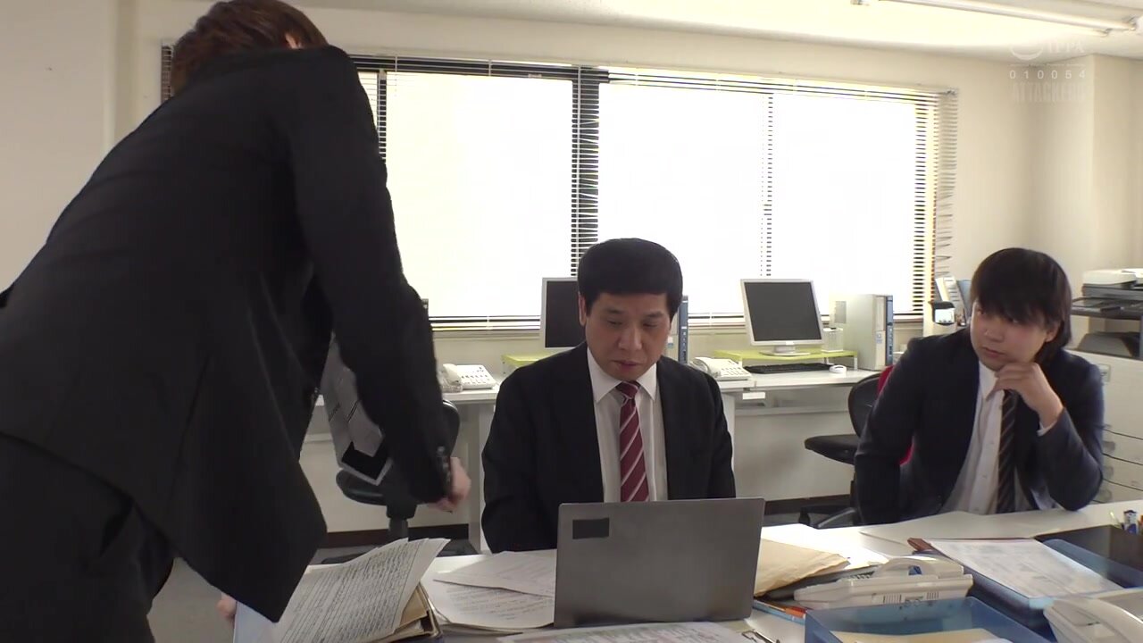 ADN-730 My Married Boss Unconsciously Seduces Me With Her Tight Skirt That Accentuates Her Voluptuous Lower Body Haruka Rukawa