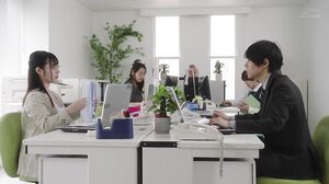 MOON-048 Even though she's trying to hold back her voice, her juices are flowers! I gave my arrogant female boss an aphrodisiac and had silent sex with her while she was working overtime - Hinako Matsui