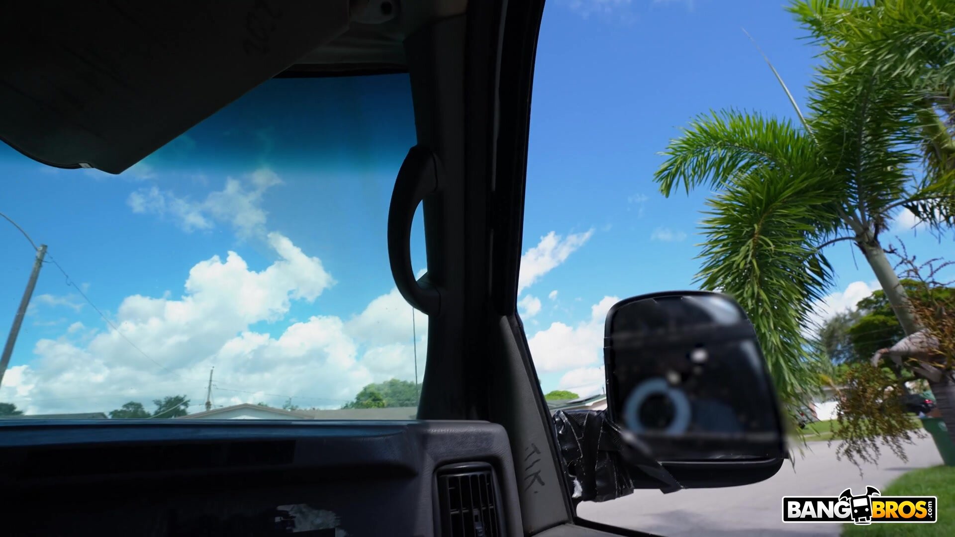 Kiki Mink - Making His Girlfriend Mad