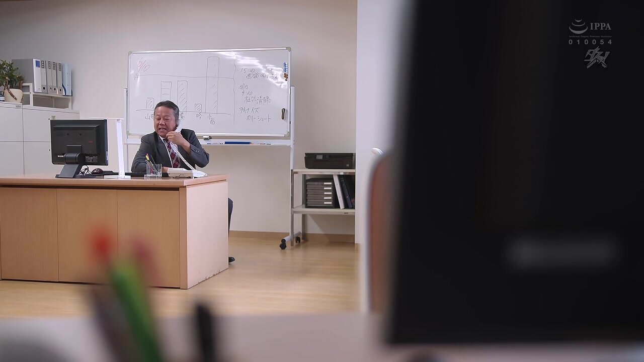 DASS-805 Torrential rain on a business trip. I got drunk in front of my boss, whom I hate... Suddenly we were sharing a room. Even after dawn, we were still devouring each other in a sweaty creampie sex session, our saliva still thickly intertwined. Shira