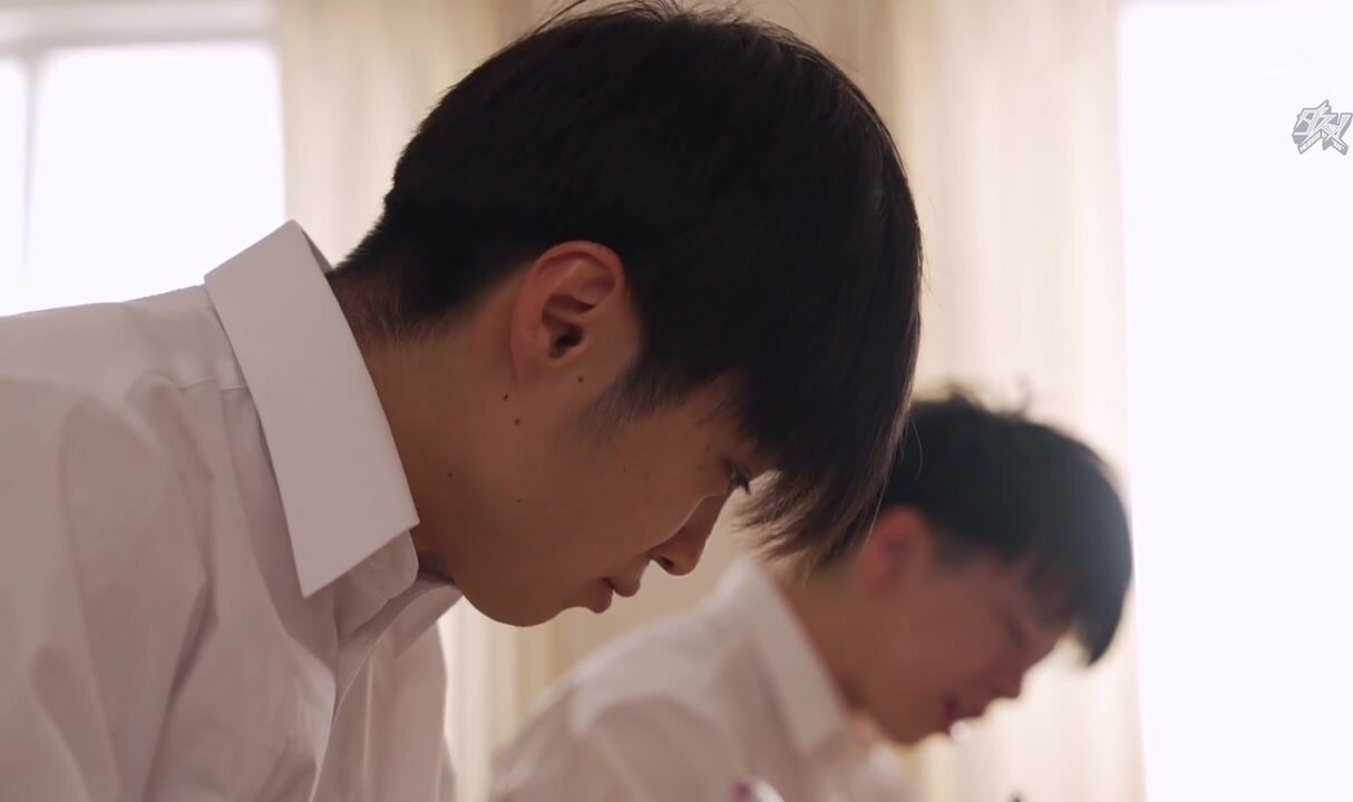 DASS-815 A short virgin and a giantess have sex. A 192cm big-breasted woman descends. I like women with big breasts and big asses. Honoka Tsujii