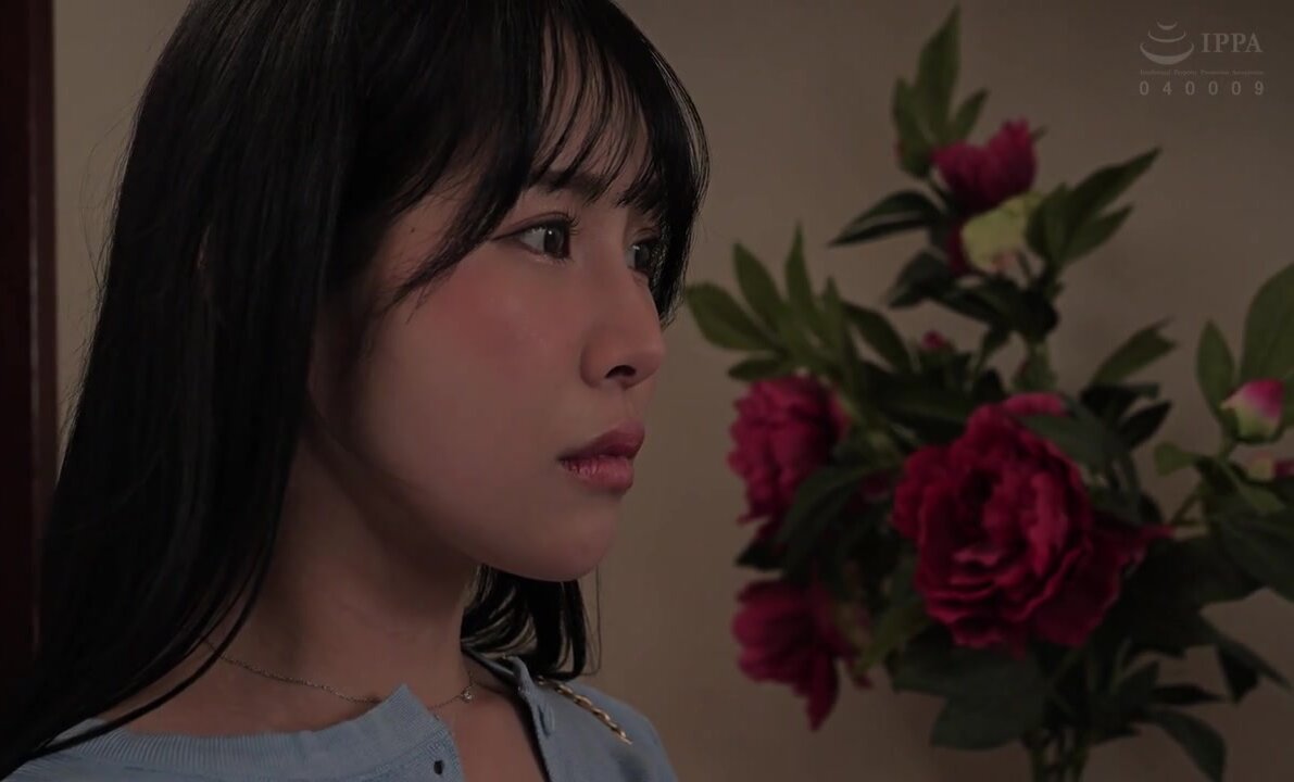 HZGD-321 Perverted uncle's massage stimulates her private parts to the very edge... Big breasted cheating wife falls into pleasure - Niwa Saaya