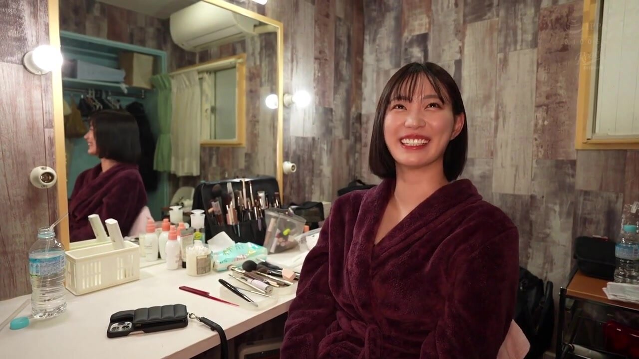 RKI-712 New World's Most Semen-Shooting Man's Super Bukkake SEX Mitani Akane