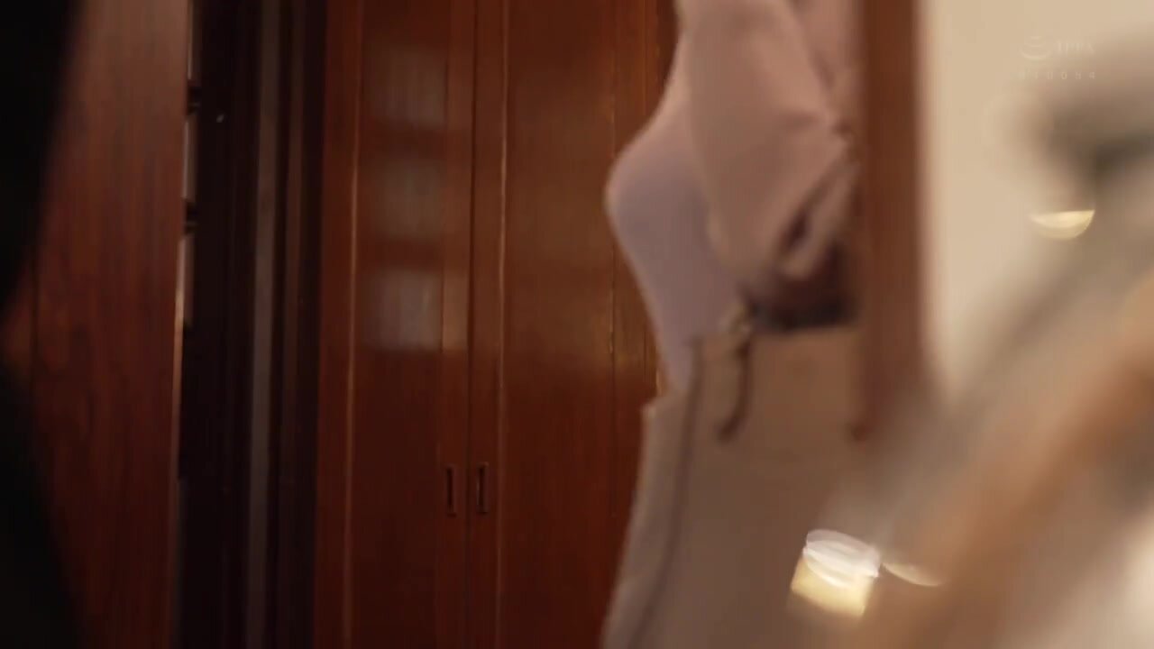 ROE-422 I was engrossed in a massive, spasmodic, back-arching sexual encounter with my beloved daughter's boyfriend. Saki Aikawa