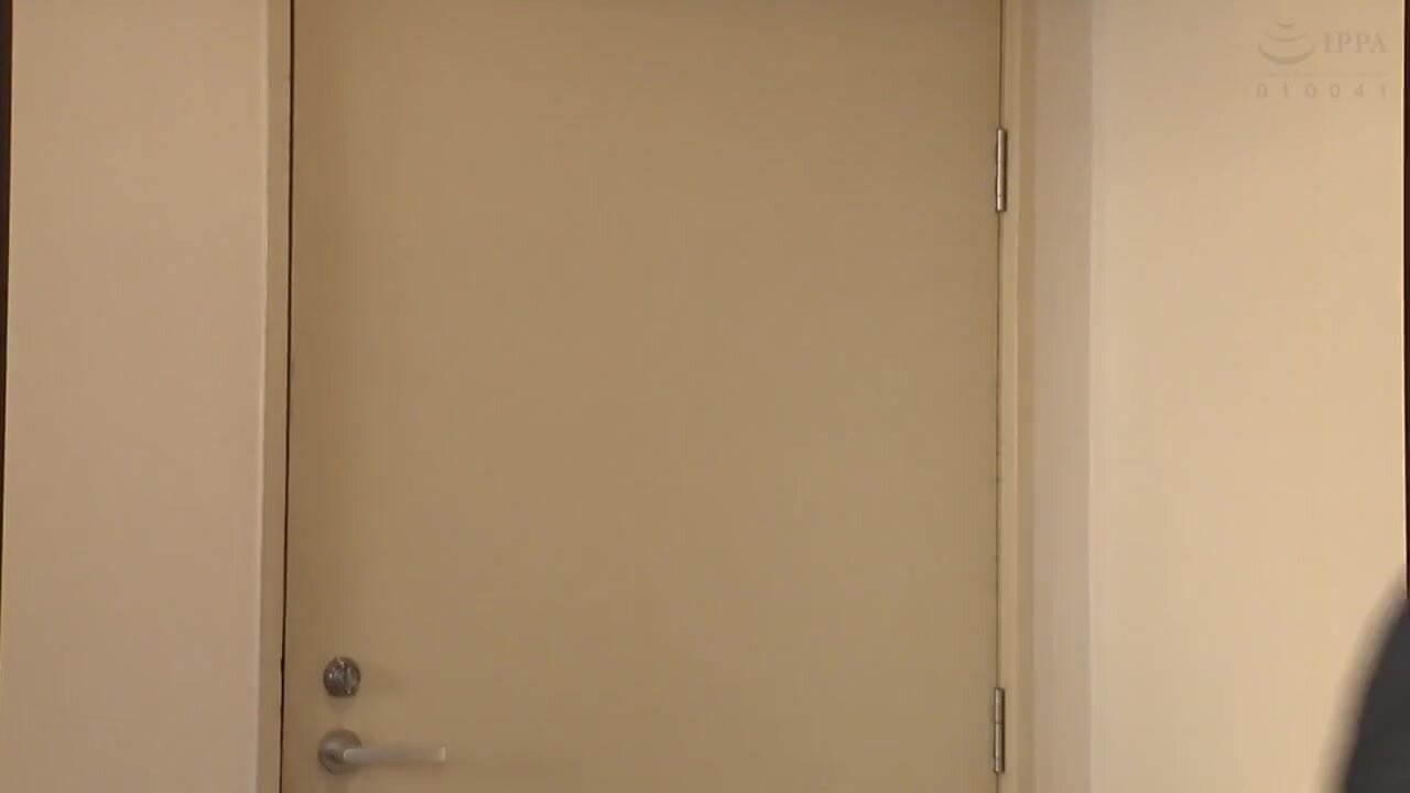 BUR-641 Her precious uniform is soaked with pee! 4 hours of creampie squirting