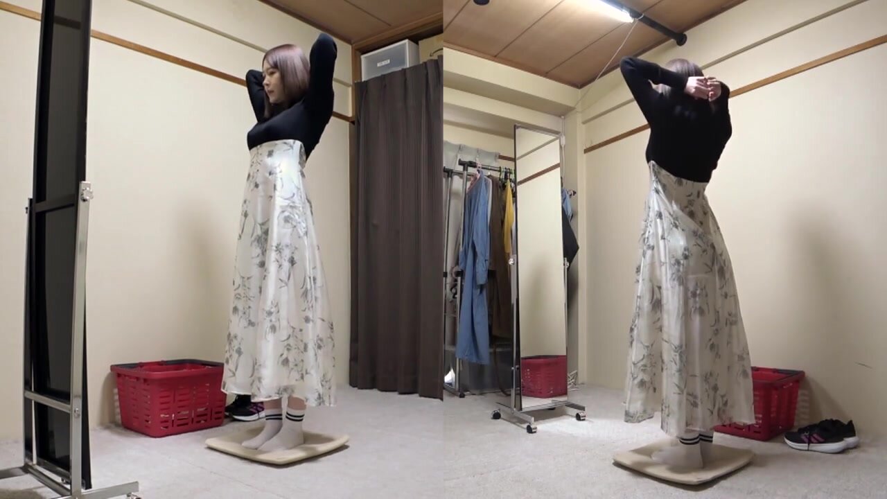 OKL-010 Shinomiya Nene in divine athletic wear. From tanning to the private parts of beautiful muscular athletes, the wear that hides them is worn by girls with big breasts, beautiful breasts, shaved pussies, and thick hair, and you can enjoy their hairy 