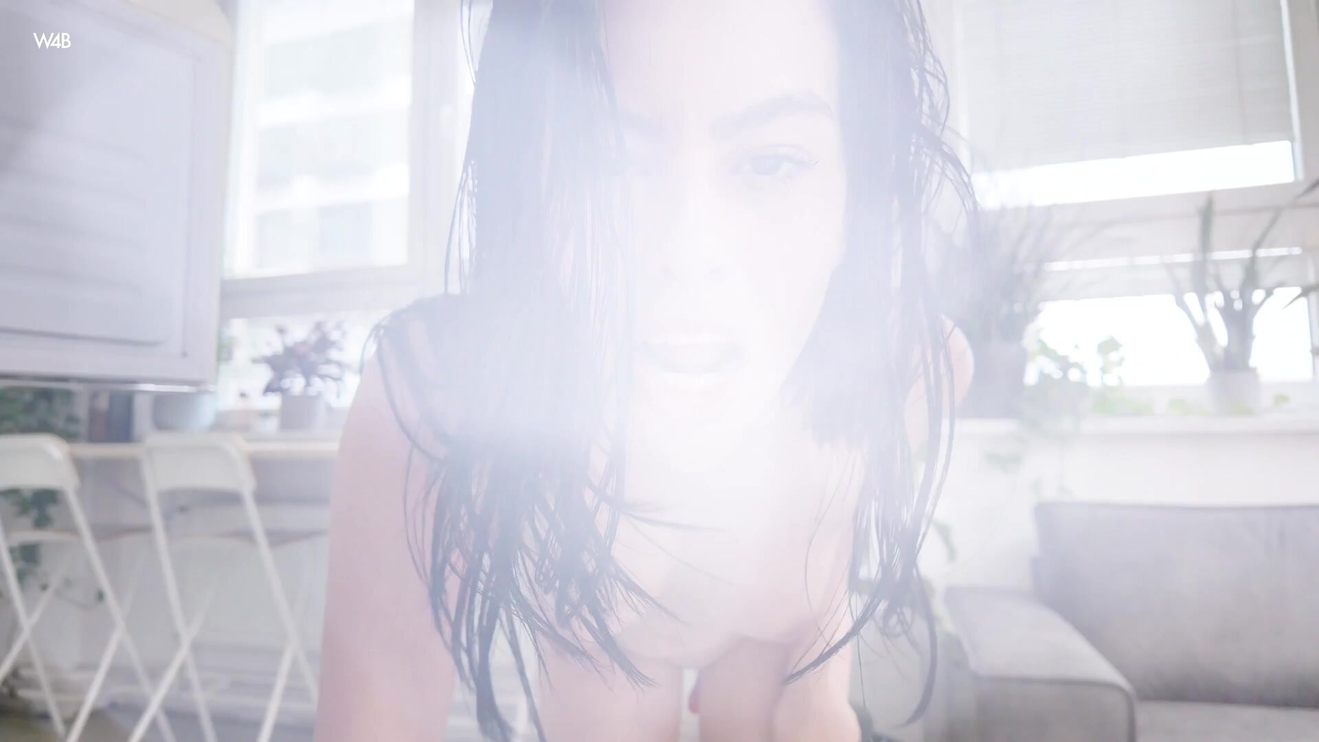 Watch4Beauty - Sally Hunter Pink Is Sweet Backstage