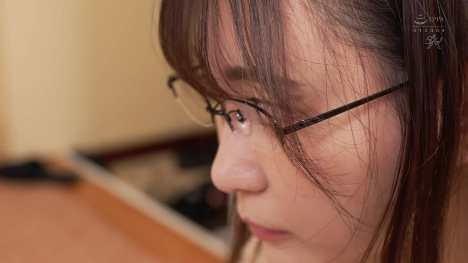 DASS-532 A two-day, one-night lovey-dovey creampie sex session with a secretly lewd, plain-looking girl with big breasts who I met during a King's Game. Akane Mitani