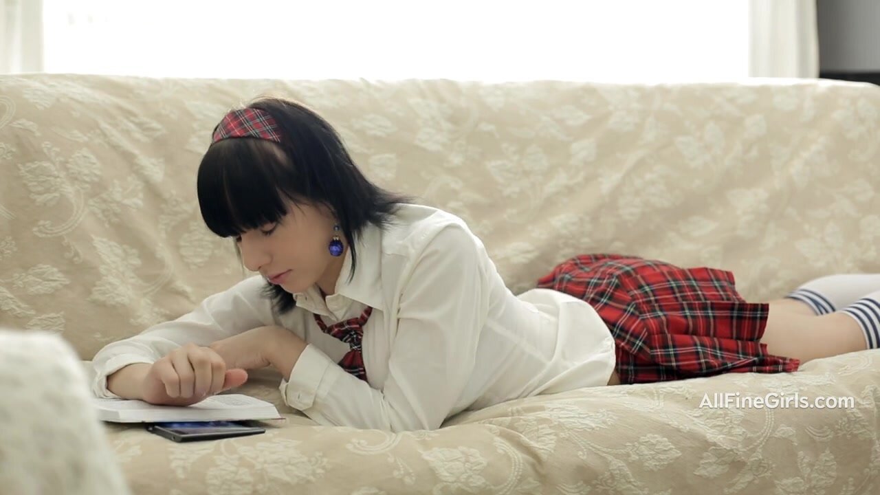 Serena Stuck In The Middle