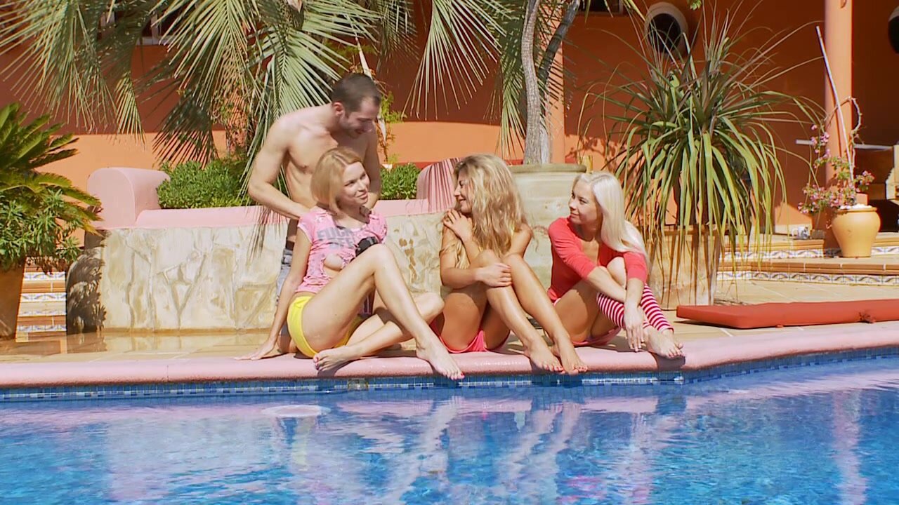 Stephanie Nadin Elisse Foursome anal orgy