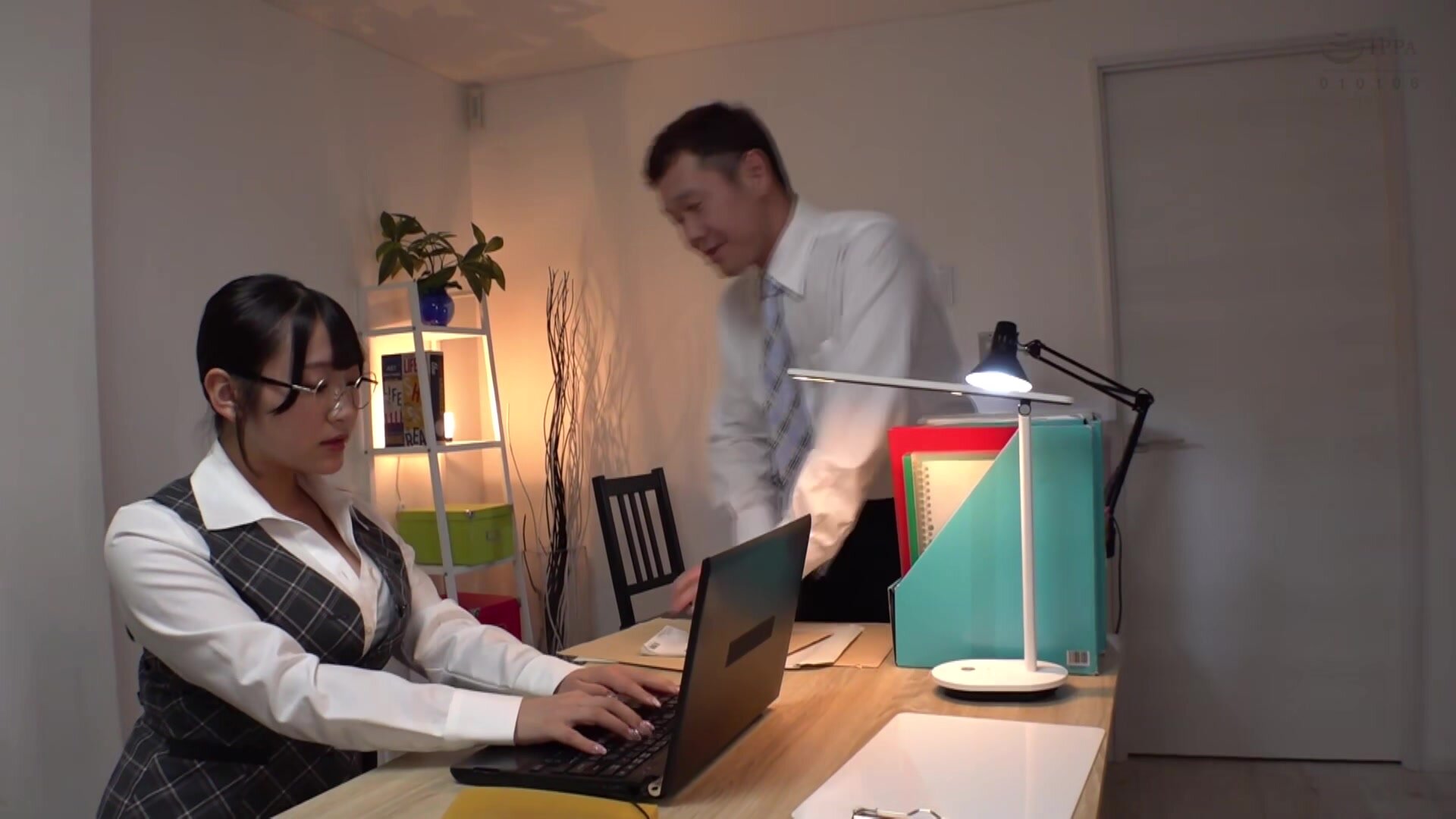 XVSR-743 Lustful sex with big breasted office lady Lucky Lewd Hana Himesaki