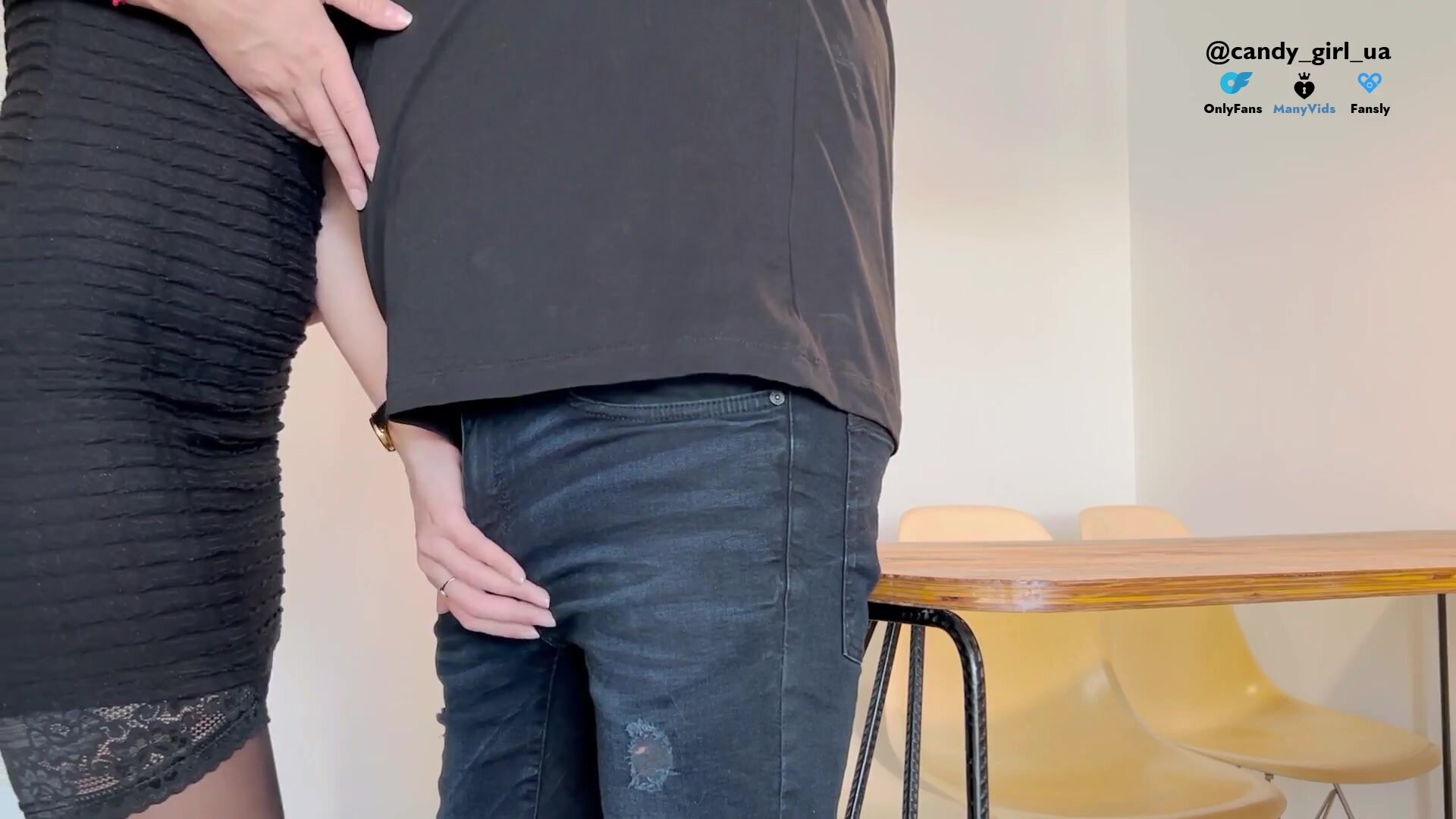 Tara Summers - Slutty Realtor Fucked without Condom in Exchange for Increased Commission 2