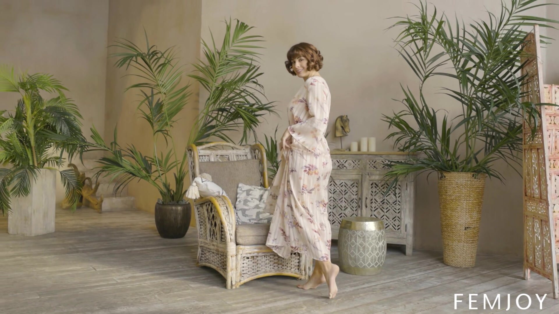 Alice Kelly - Lounging In Lace in HD