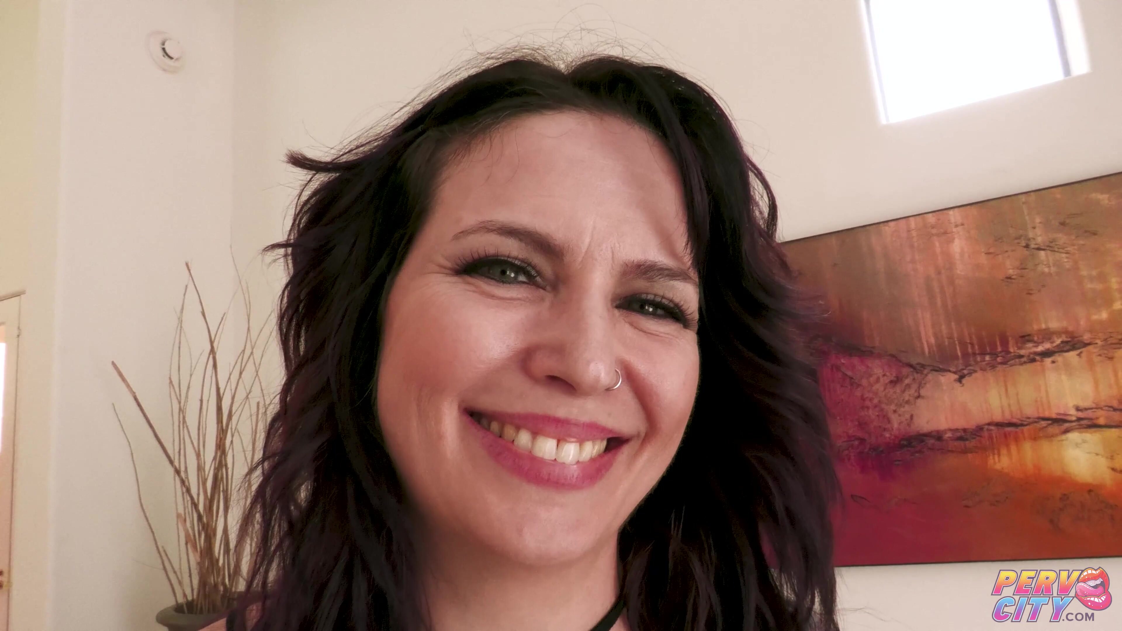 Tattooed MILF Lily Pleasure First Pro Anal Shoot in 4k