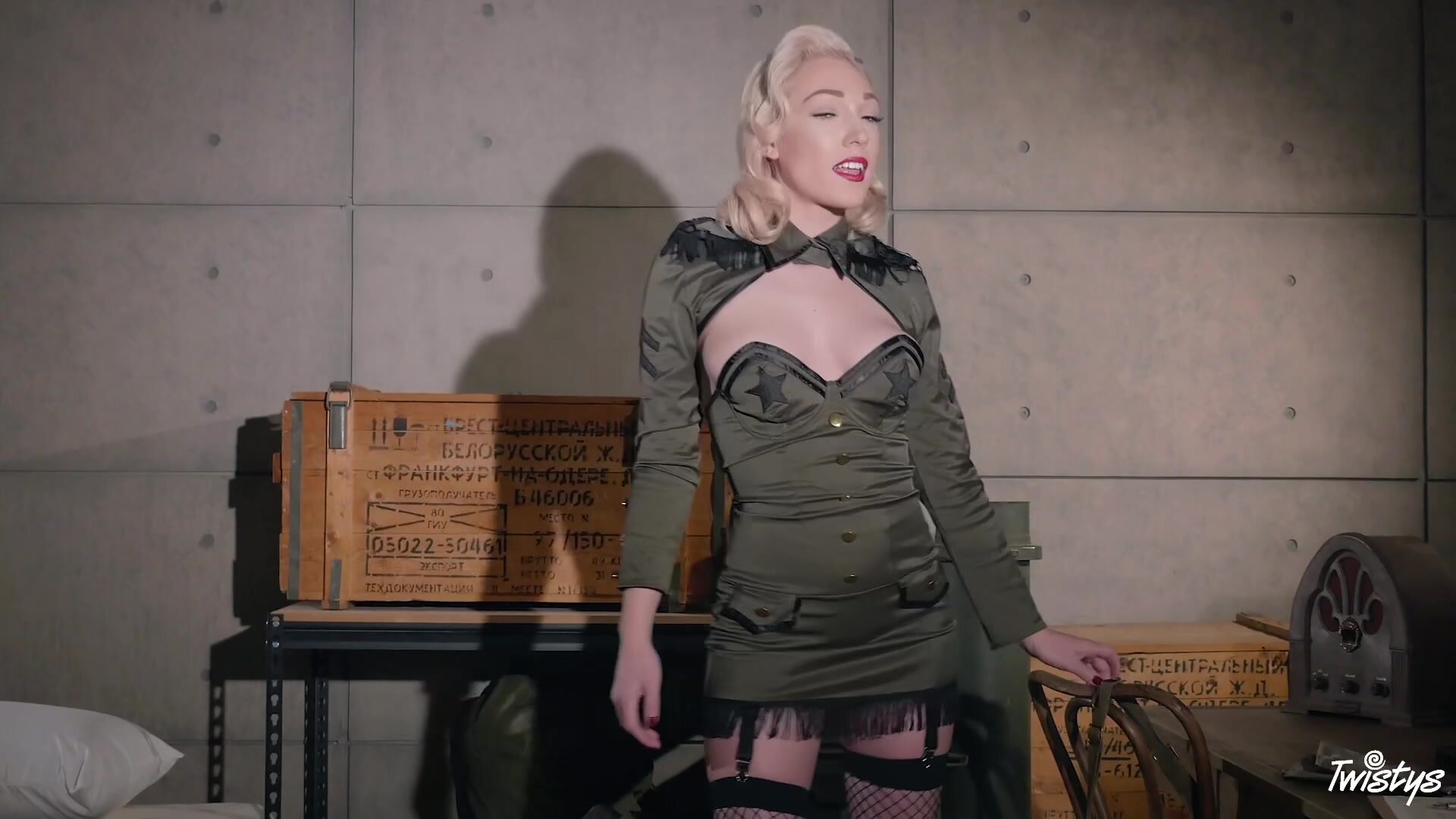 Lily Labeau - At Ease, Soldier