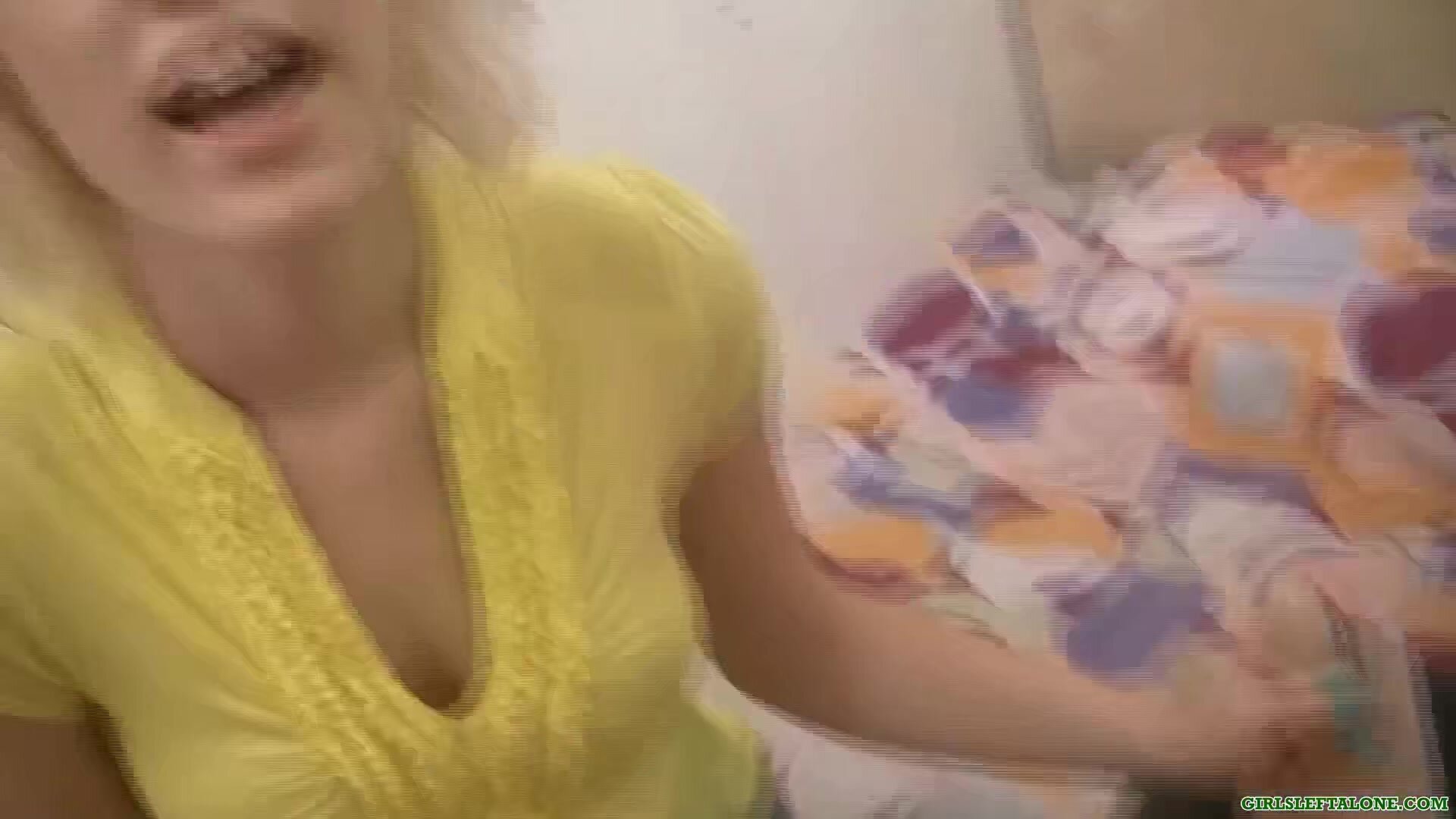 Lily Labeau - College Girls Cum On Sybian 1