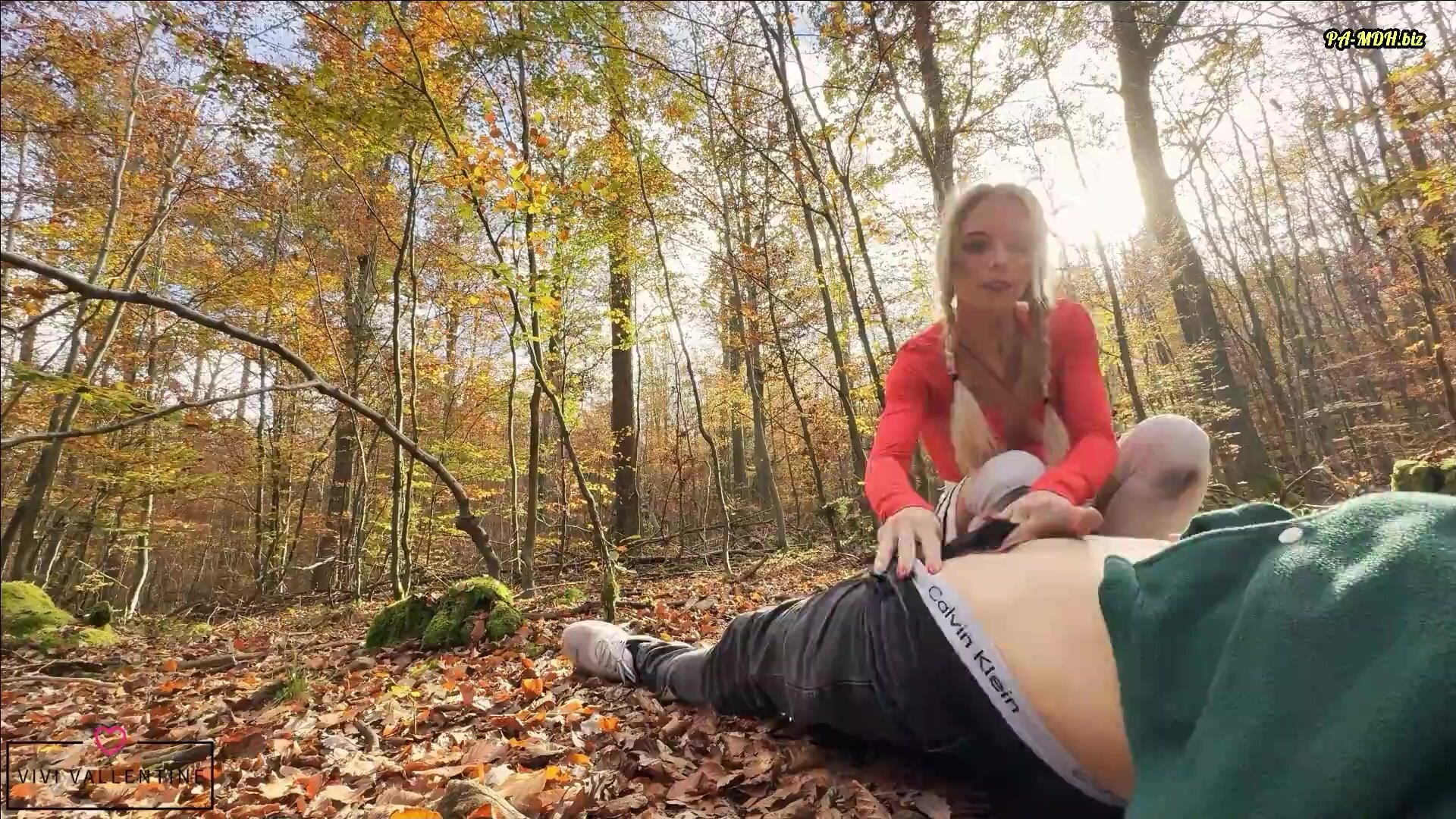 ViviVallentine - Halloween Spezial - Sperma-Zombie - Ich will deinen Saft