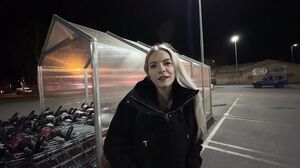 ViviVallentine - Parkplatz - Flirt Erkannt und dreist reingespritzt