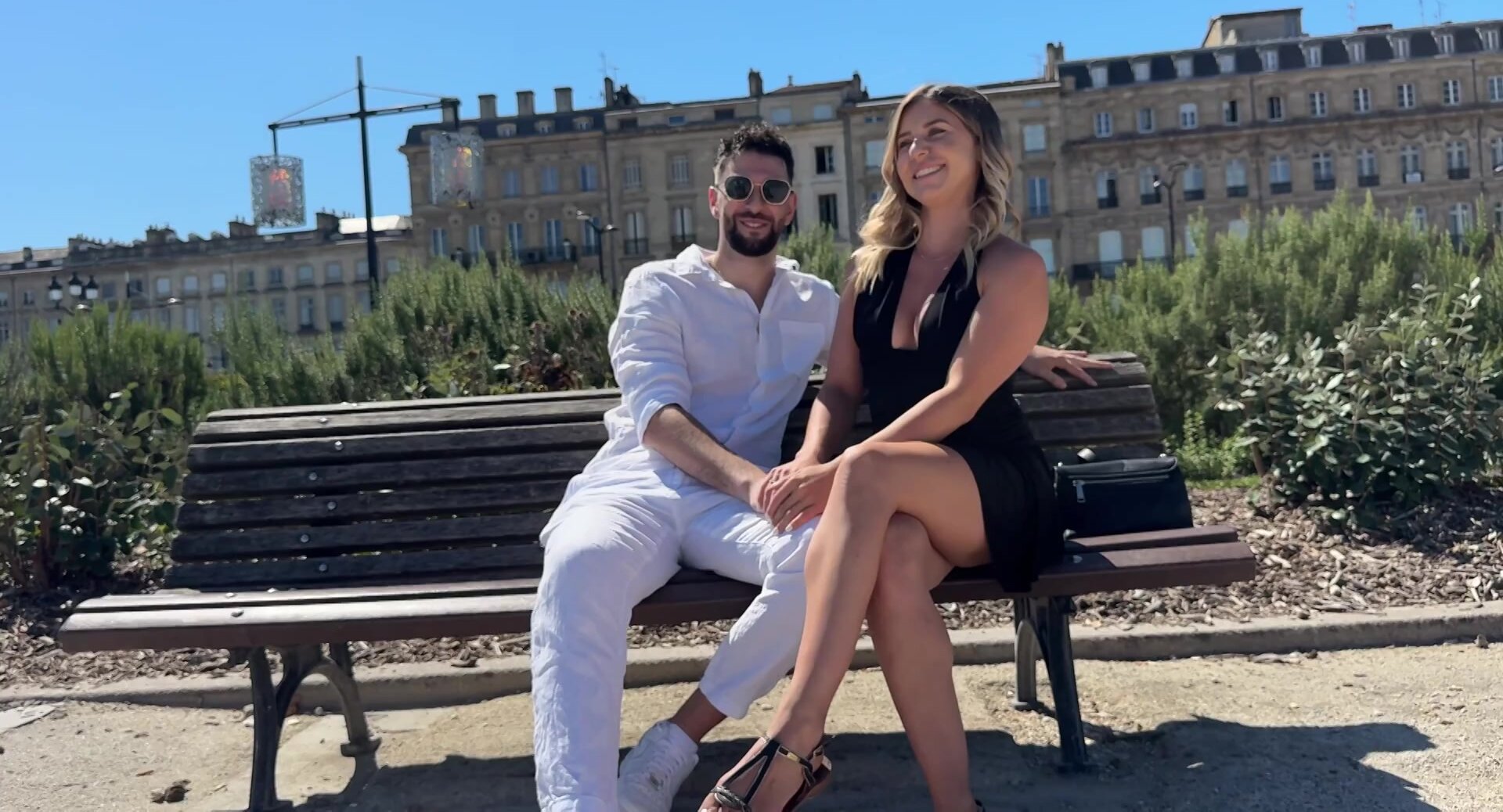 JacquieEtMichelTV - Ambre And Cataleya - Exhibitionism Galore In Bordeaux With Ambre And Cataleya