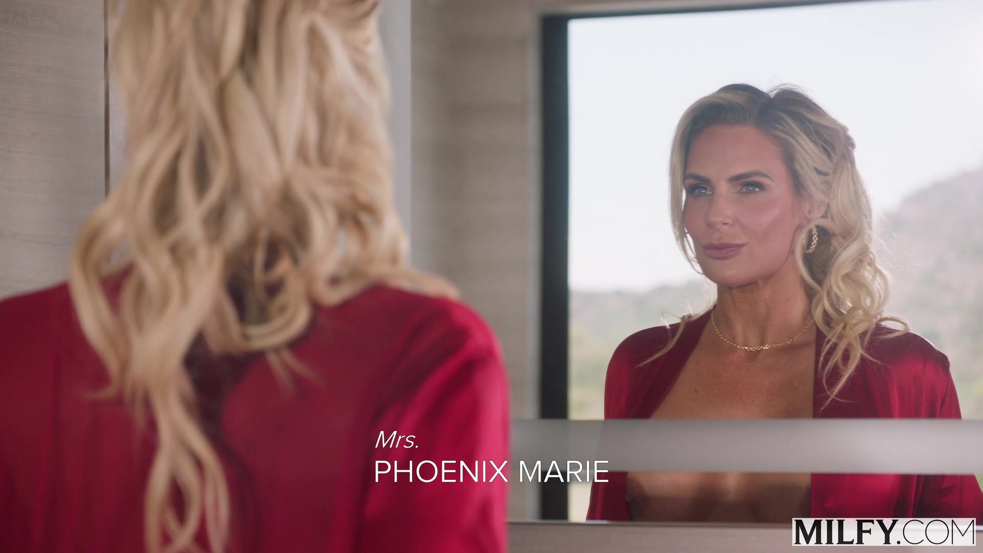 Phoenix Marie - BBC Obsessed MILF Phoenix Goes Airtight in HD