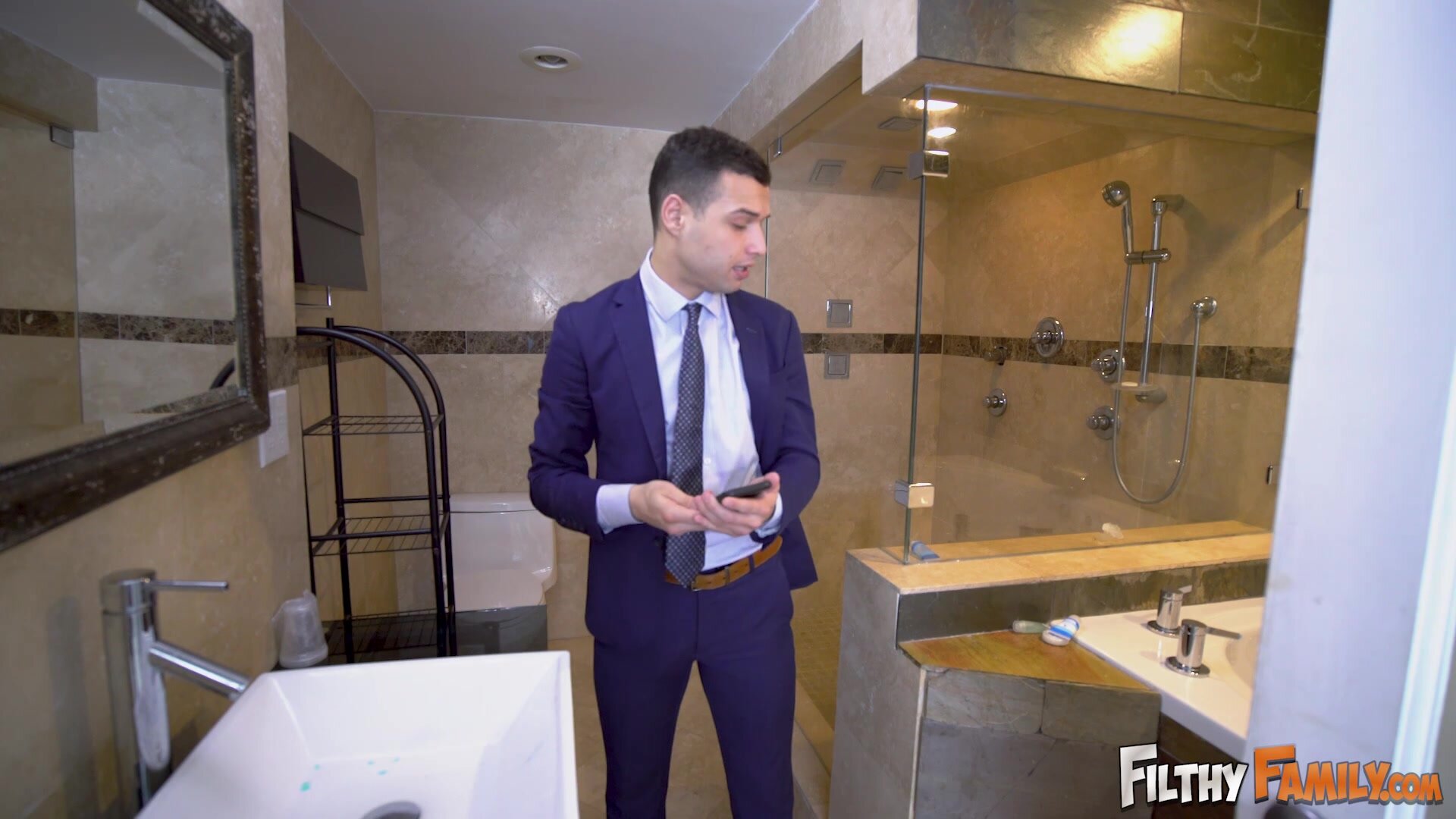 Kira Perez - Family Fuck Lessons [HD Porn]