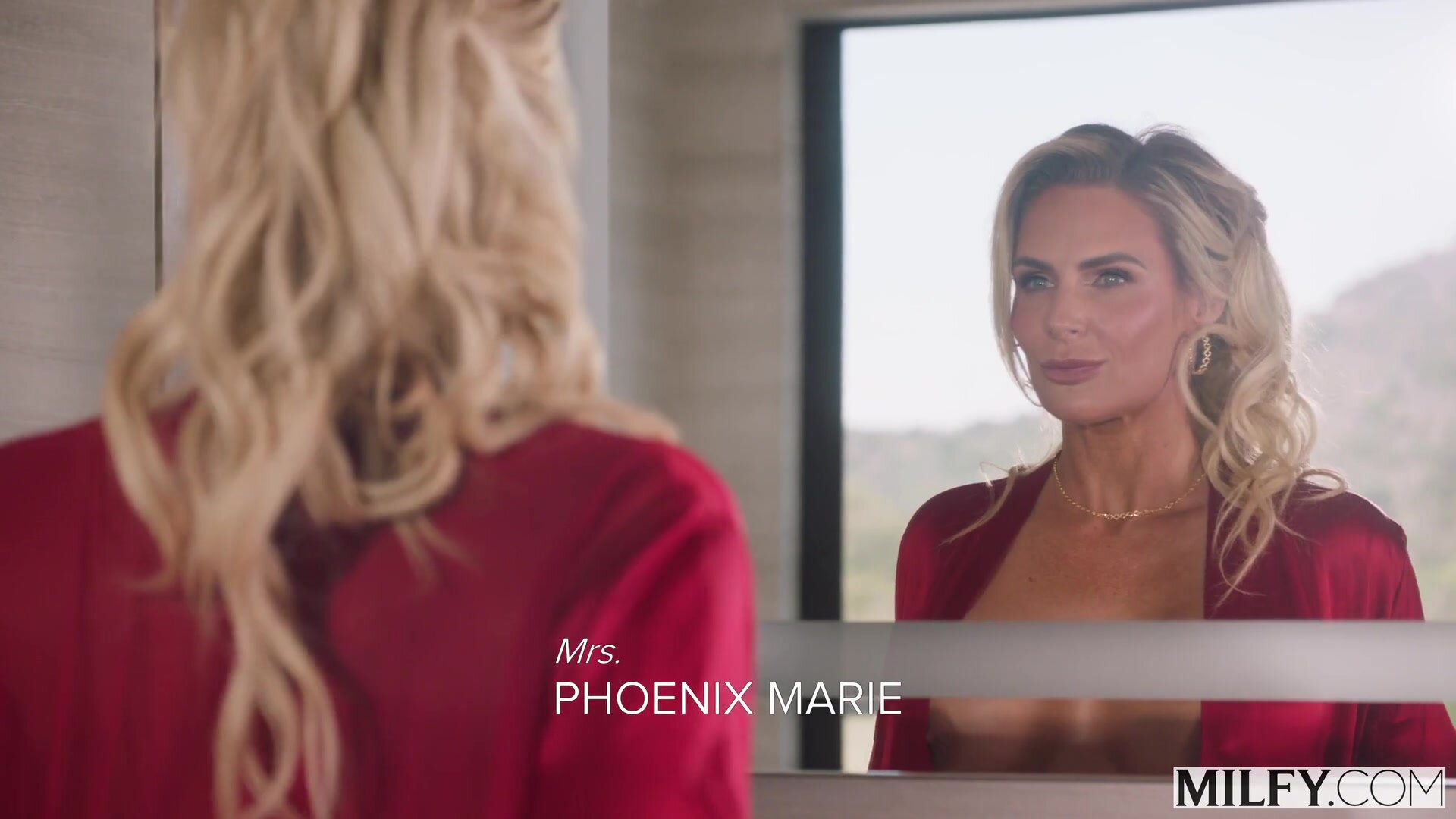 Airtight Hotwife - BBC-Obsessed MILF Phoenix Goes Airtight [HD Porn]