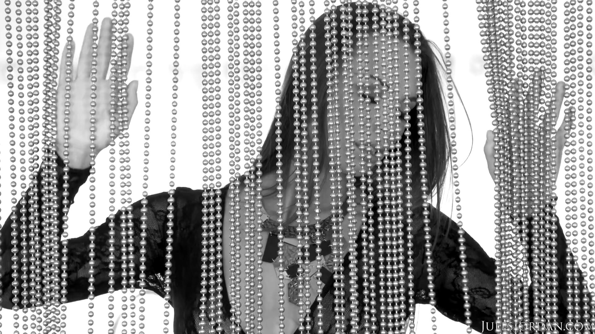 Aidra Fox Has A Case Of Dredd Throat in HD