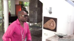 Alexa Grace Gets Her Face Glazed!