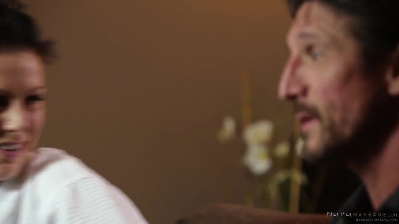 Texas Patti Busty German Milf Gives A Sensual Massage With A Happy Ending