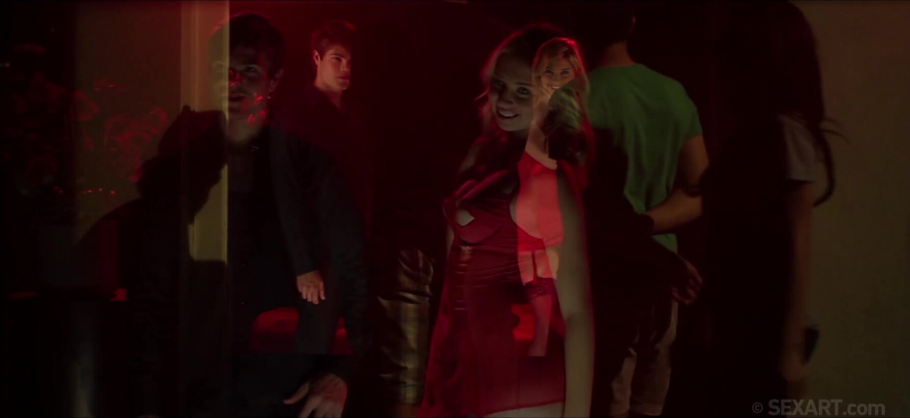 Molly Bennett - SexArt - Red Light District