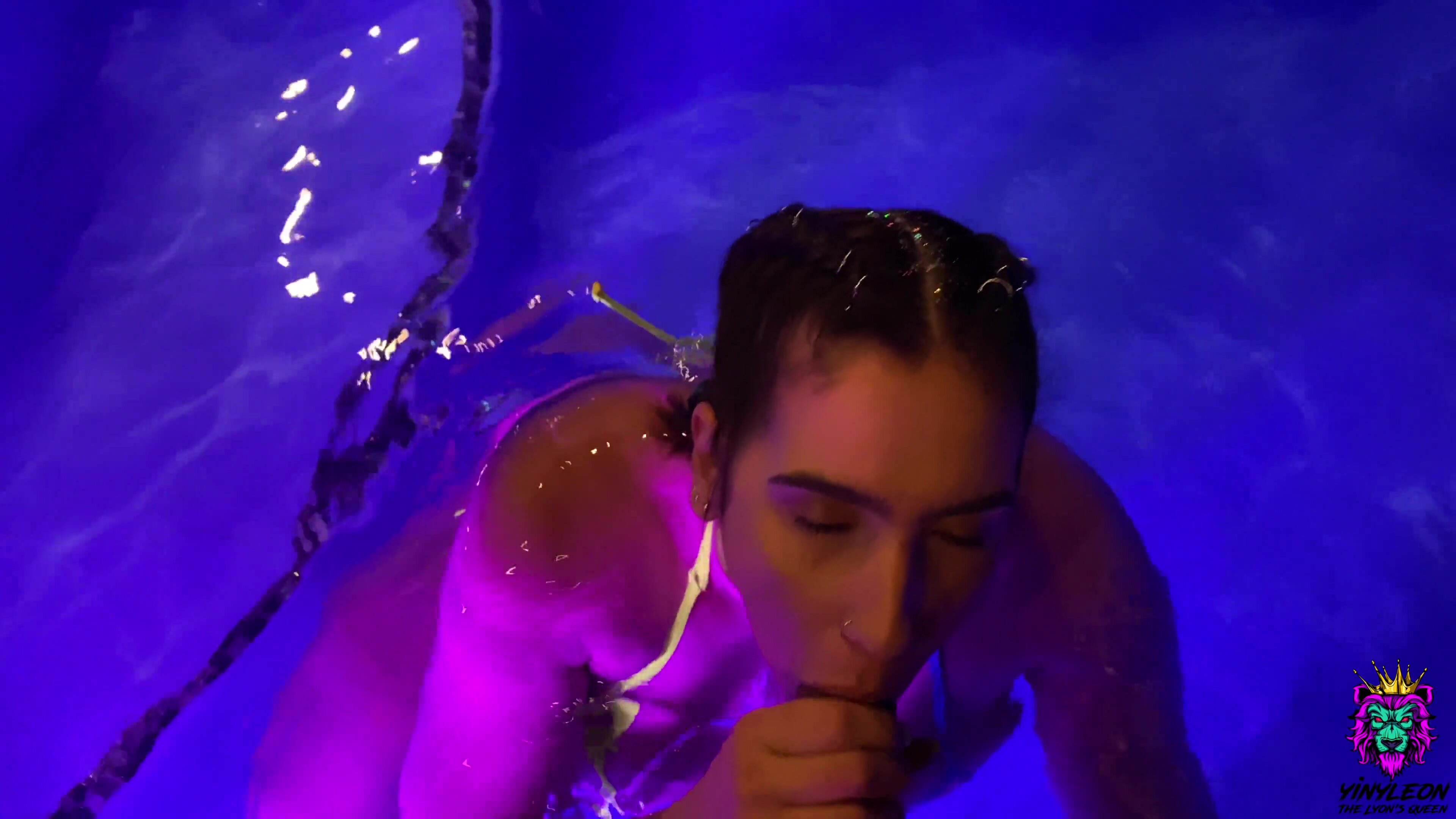 YinyLeon - Big Ass Latina Didn’t Count On Making Him Cum Twice And Much Less So Fast