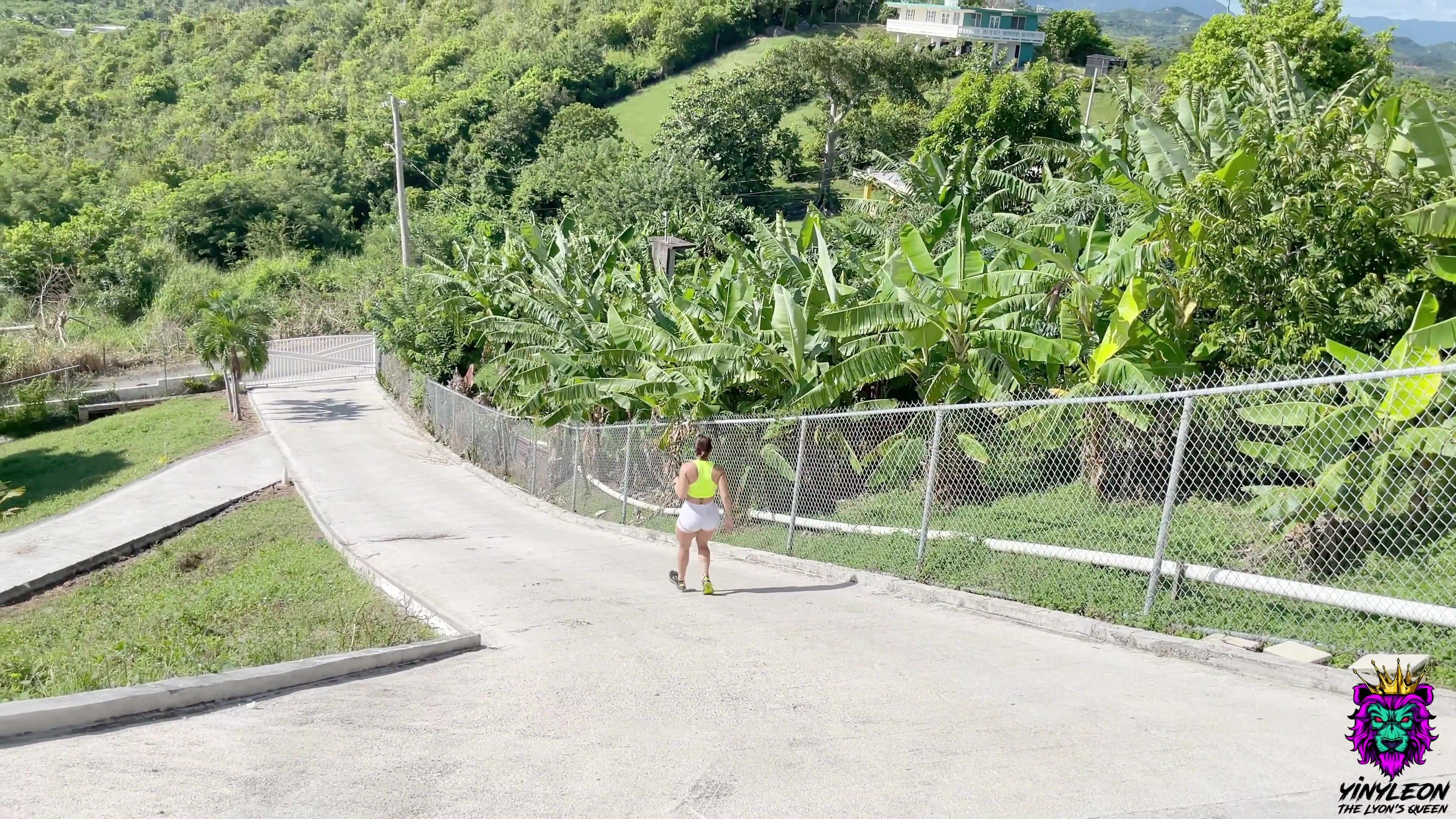 YinyLeon - Big Tits PAWG Gets Rough Amateur Fuck After Sweaty Hill Repeats