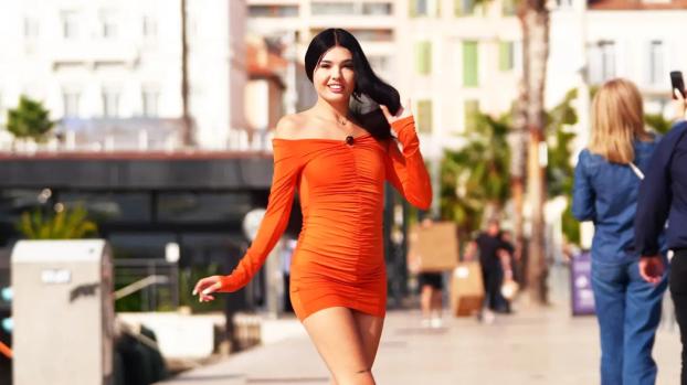 Luna - 25 Years Old From Antwerp