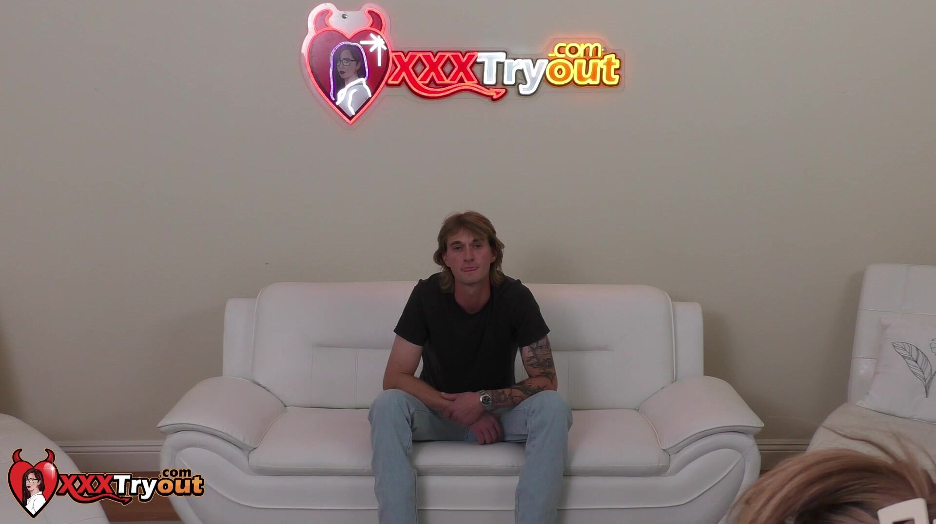 Tokyo Leigh - Getting Juicy With Tokyo