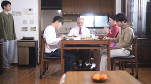 ROE-424 Now that everyone in the family has left, he spends his days incestuously with his mother. Sae Tsubaki