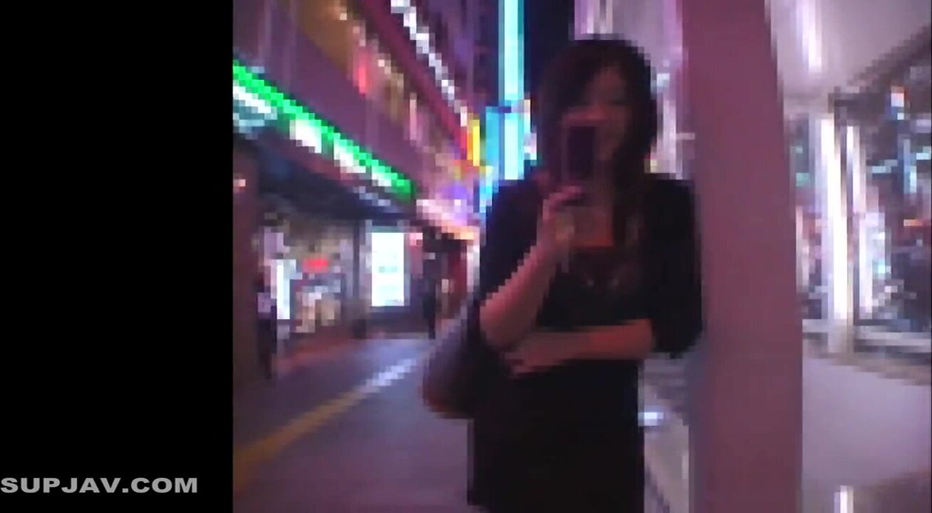 [Raw Dollar, Uncensored] Night Butterfly With Wide Open Legs, Raw Blowjob & Unwashed Cunnilingus, Raw 3P 2 Shots!! Laser Ejaculation To The Neck!! Her Hairy Pussy And Erect Clit Are Erotic!! A Lovely Smile And Plenty Of Sex Appeal!! Original Version Inclu